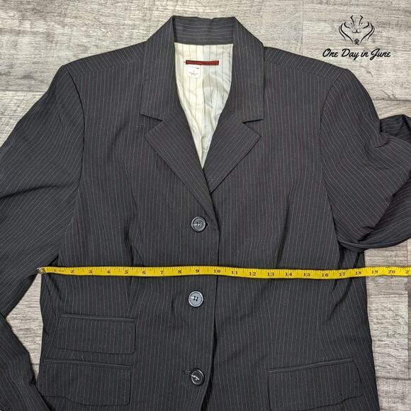 Tapemeasure Pin Stripe 3 Button Blazer Size 16 - Picture 3 of 5